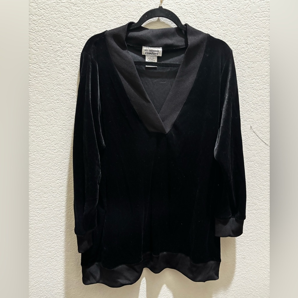 All American Comfort Women's 2X Black Satin Velvet V Neck Long Sleeve Tunic